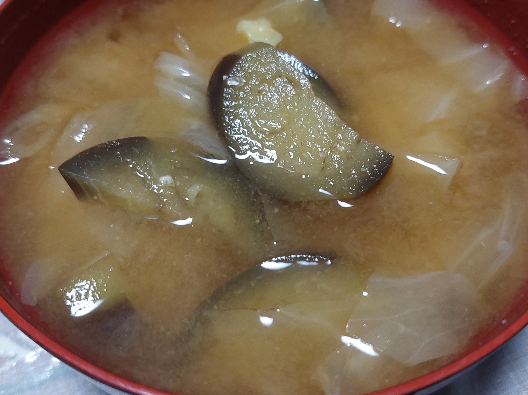 ナスとキャベツのお味噌汁