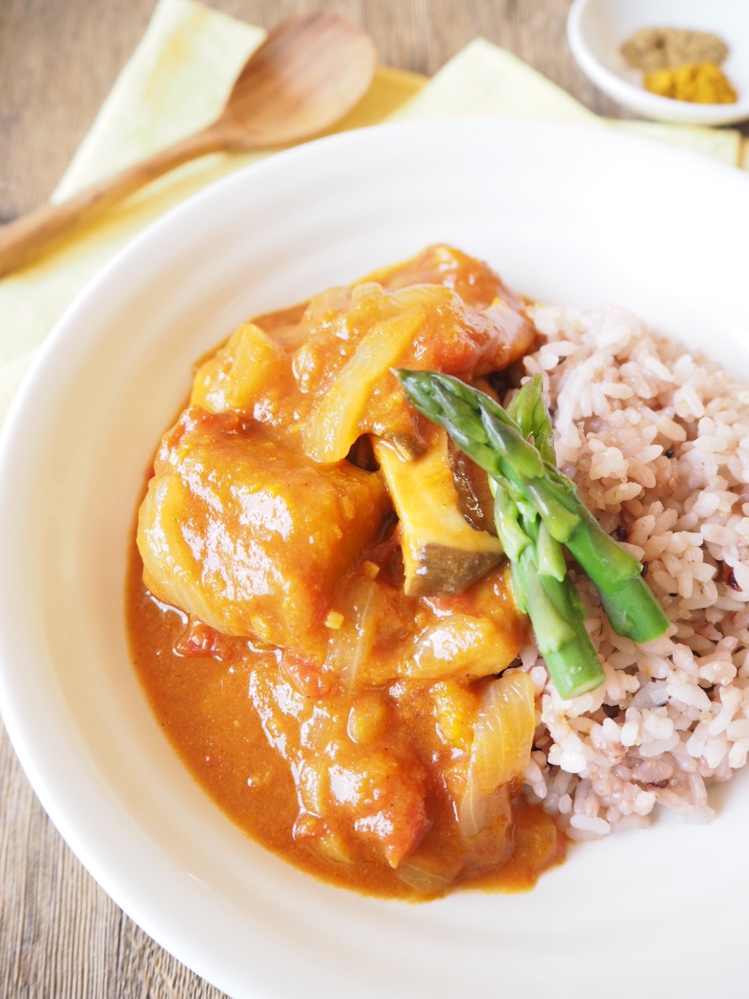 ゴロッと野菜のトマトチキンカレー