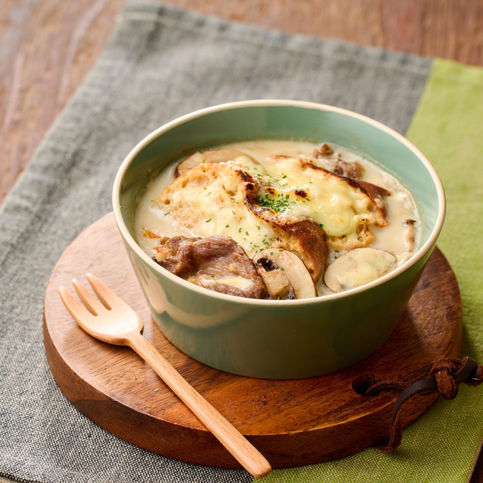 低糖質牛丼の具でとろ～りチーズのパングラタン