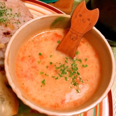 塩ラーメン残り汁リメイクトマト豆乳スープ