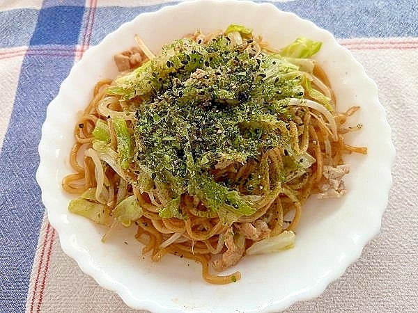 蒸し麺でかんたん！パリパリソース焼きそば