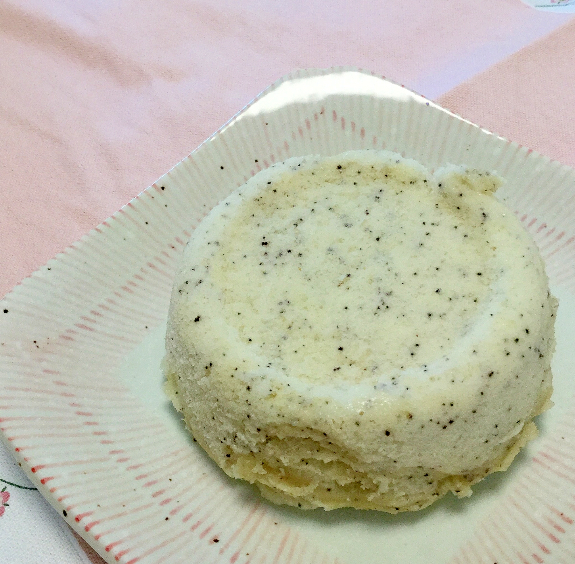 レンジで1分！ふわもちっ！米粉の蒸しパン