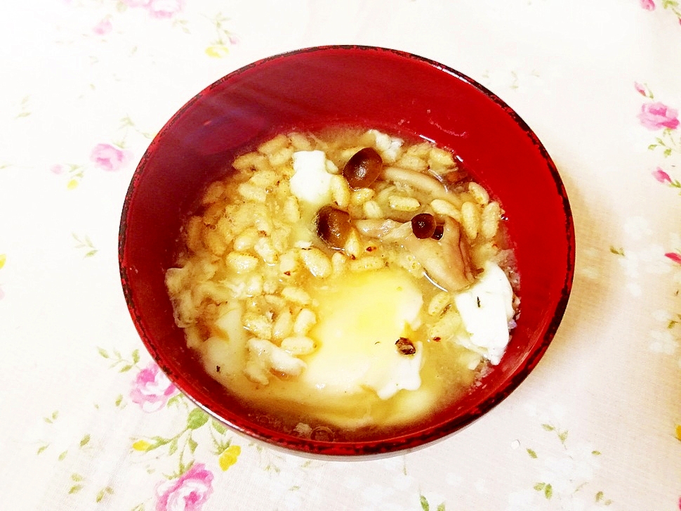 玄米パフ入り♪きのこと卵のお味噌汁