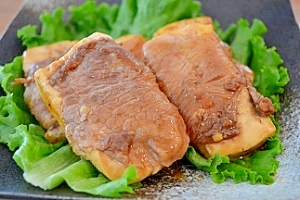 10. 肉巻き豆腐ステーキ