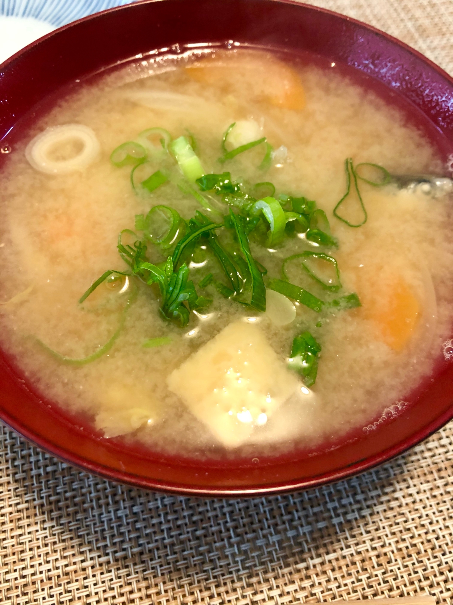 いりこと昆布で☆具沢山味噌汁