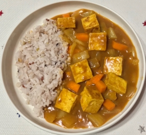 カレー粉で作る 木綿豆腐入りカレー レシピ 作り方 By りんりんxoxo 楽天レシピ