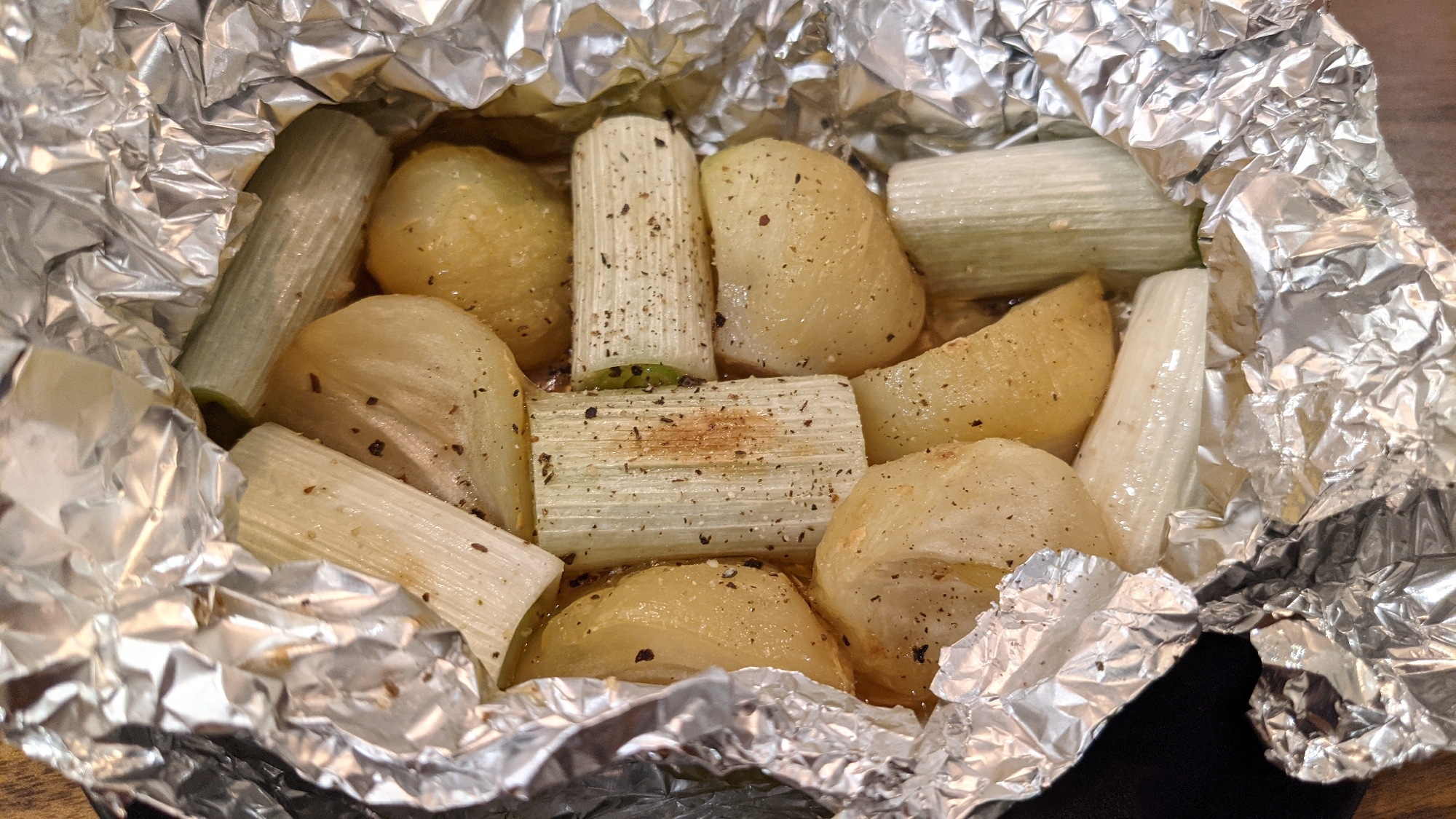 見た目はお好み焼きですが『玉ねぎ焼き』