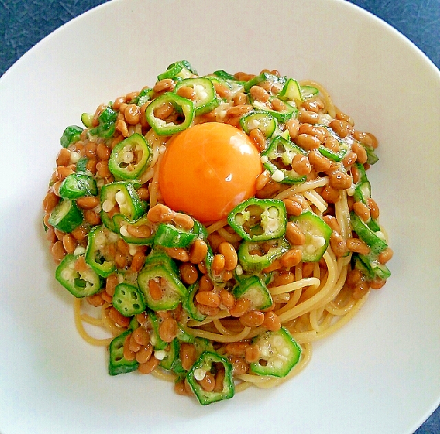 オクラと納豆のバター醤油パスタ