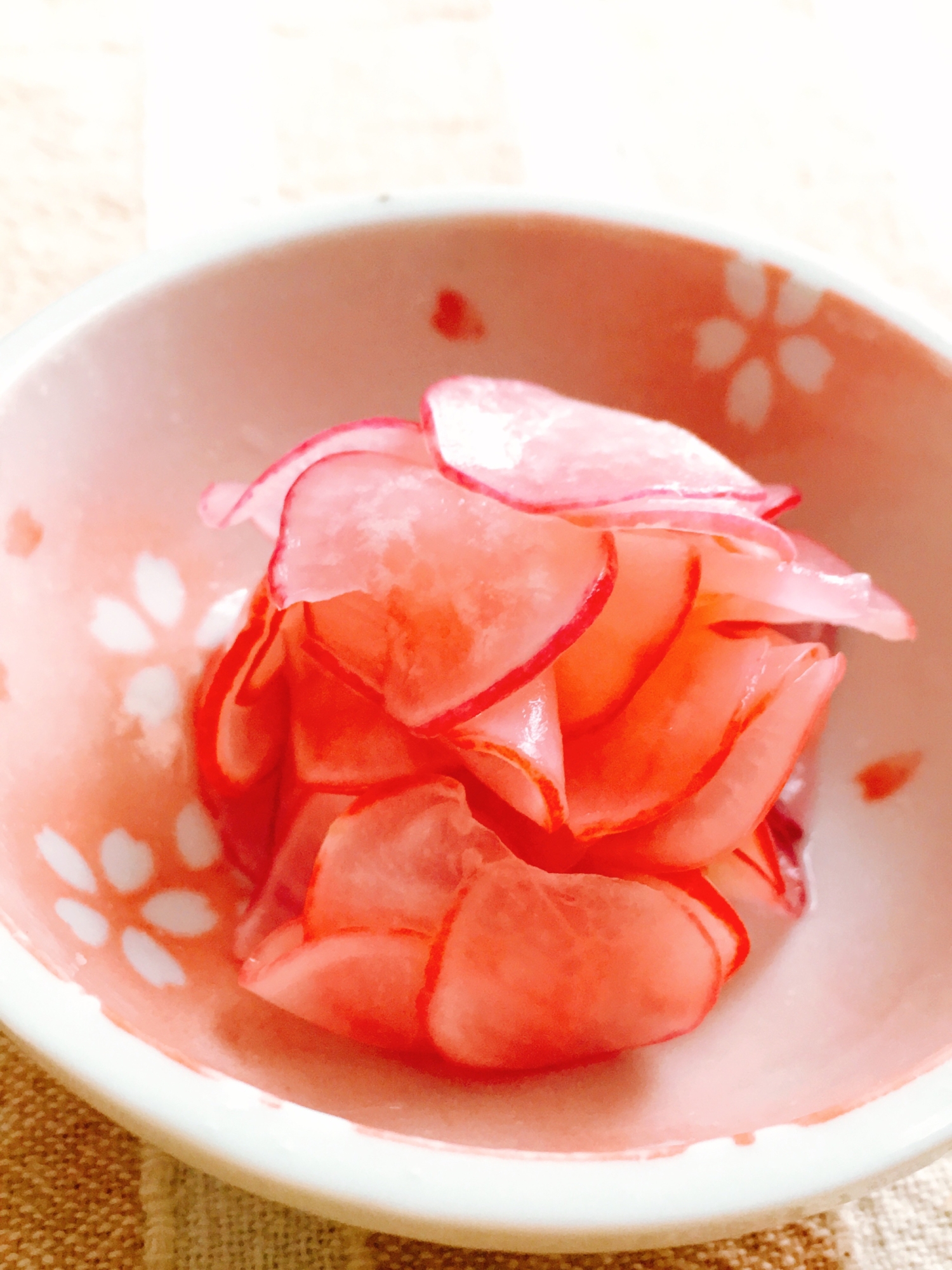 春色 ラディッシュの甘酢漬け More Ippin 毎日の献立の もう一品 を提案するサービス