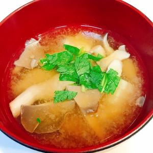 春も間もなくです ひらたけと豆腐とみつ葉の味噌汁 レシピ 作り方 By Cu3 Conture 楽天レシピ