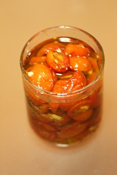 セミドライトマトのオイル漬け