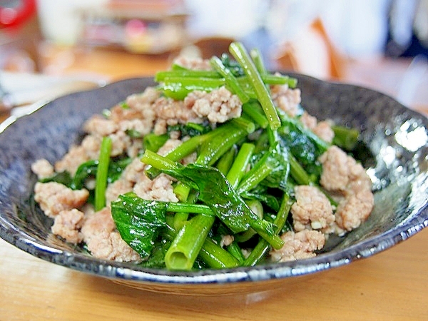 空芯菜と豚ひき肉のナンプラー炒め