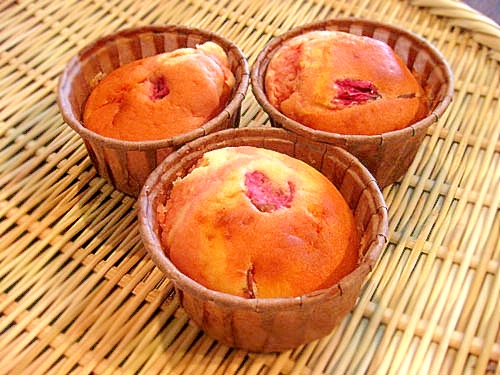5. 桜のカップケーキ