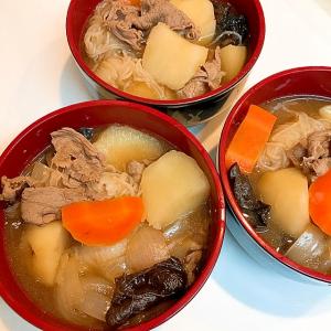 たっぷり作りました 牛肉とキクラゲの肉じゃが レシピ 作り方 By Cu3 Conture 楽天レシピ