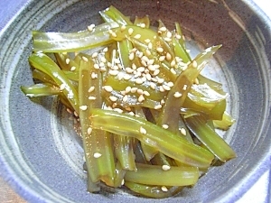 生めかぶ の茎きんぴら風炒め レシピ 作り方 By ゆっきのhahaりん 楽天レシピ