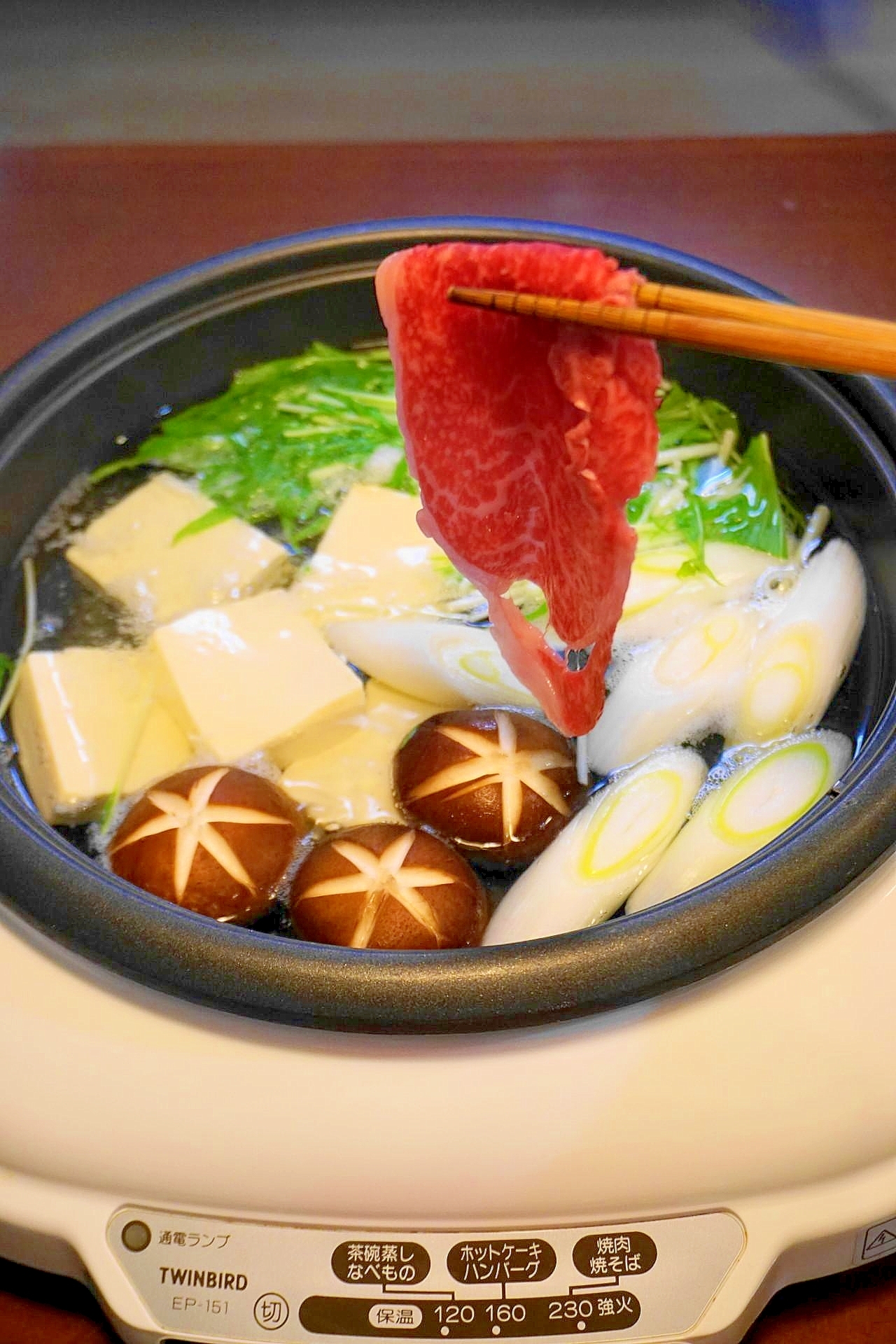 千切りキャベツと豚肉のミルフィーユ鍋