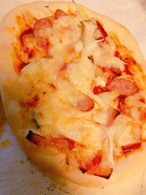 ピザ生地でつくるウインナーパン レシピ 作り方 By あくびちゃんn 楽天レシピ