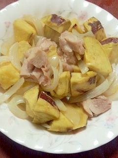 レンジで簡単☆さつまいもと鶏もも肉の一皿