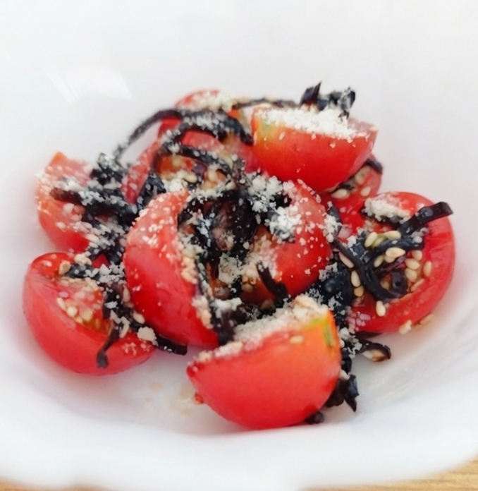 簡単副菜【トマトの塩昆布和え】