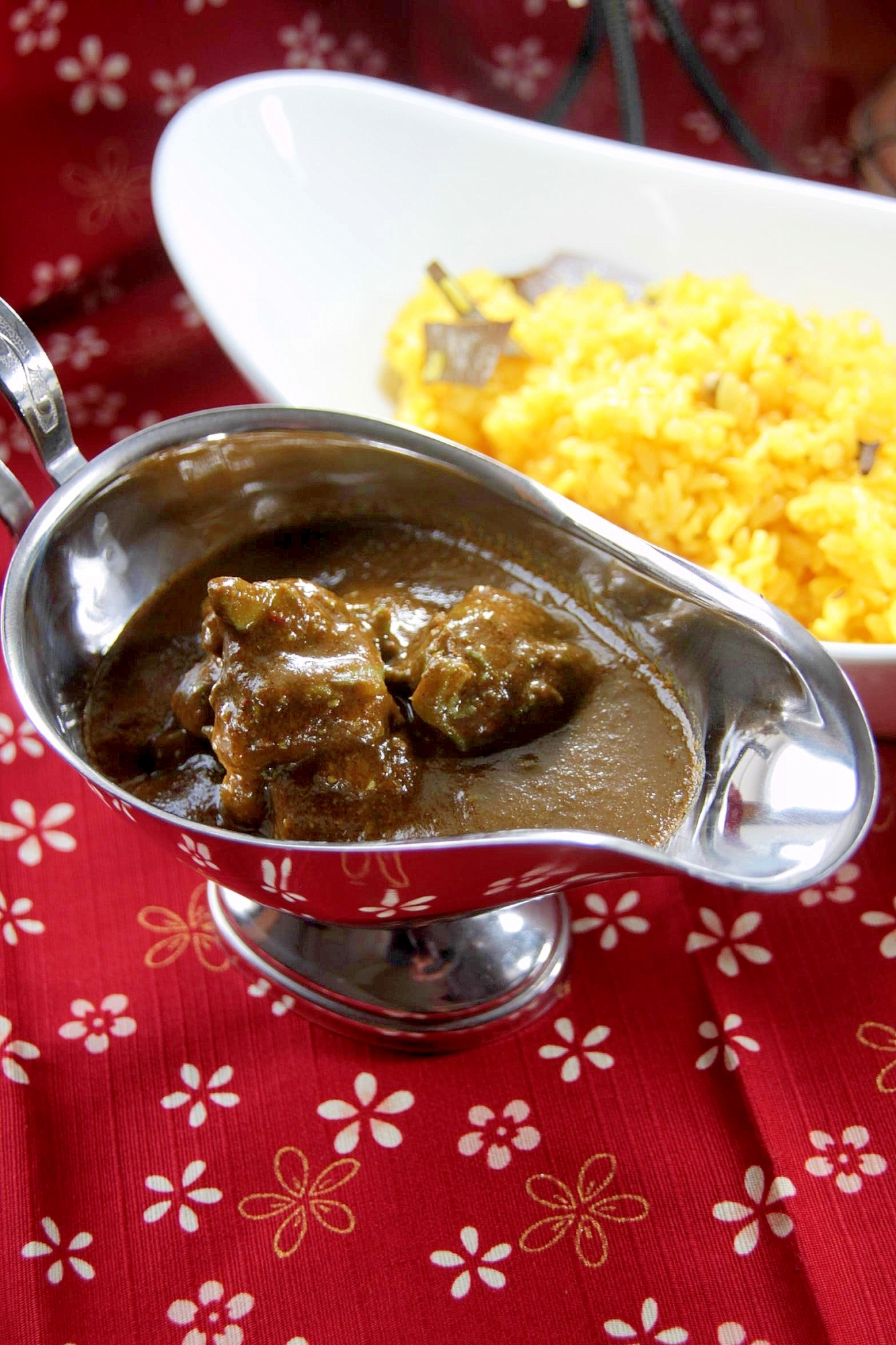 ケララのココナッツカレー！チキンとオクラのマッパス