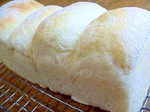ミミまで柔らか ふんわりふわふわ な白い食パン レシピ 作り方 By ｈａｌ6728 楽天レシピ