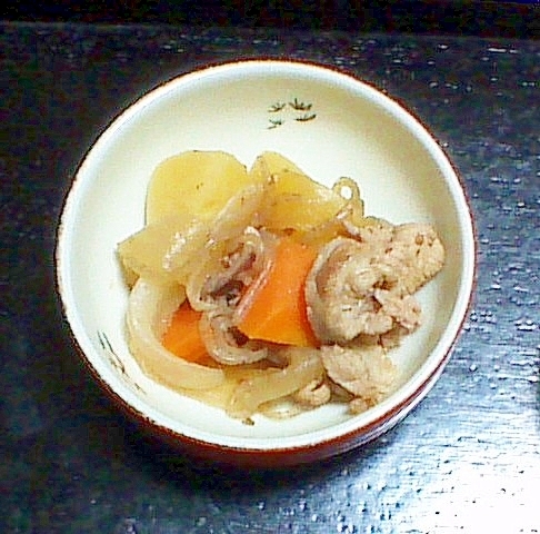 新じゃがいもの肉じゃが