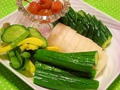 ビニール袋で簡単キュウリの辛子漬け