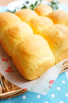 カルピスソフトで作るかぼちゃのちぎりパン