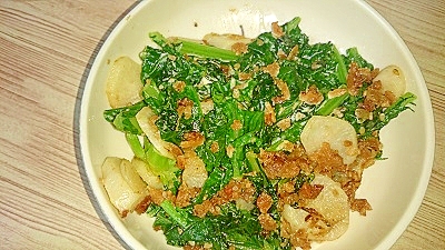 間引き大根と鶏そぼろのマヨ炒め