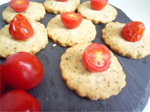 甘くないクッキー トマトとチーズのサブレ レシピ 作り方 By Liqueur 楽天レシピ