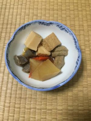 イワシのつみれと絹揚げと根菜の煮物 レシピ 作り方 By とりあえず乾杯 楽天レシピ