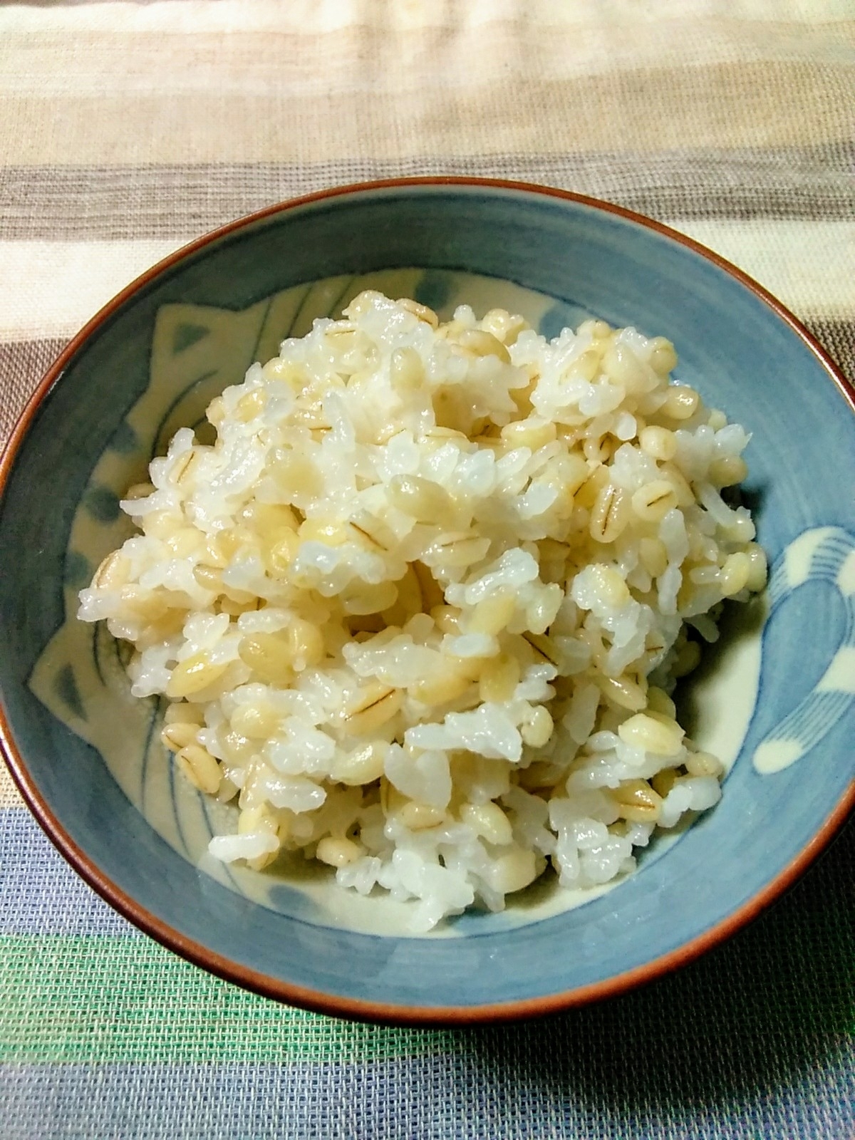 かぶの葉と塩昆布のおにぎり