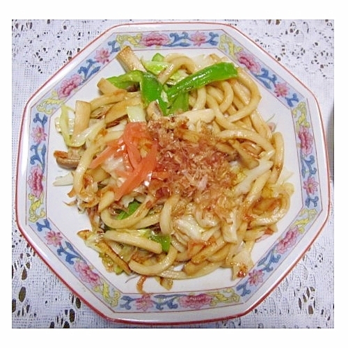 焼きうどん（ピーマン・キャベツ）