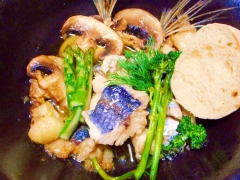 トビウオのアヒージョ