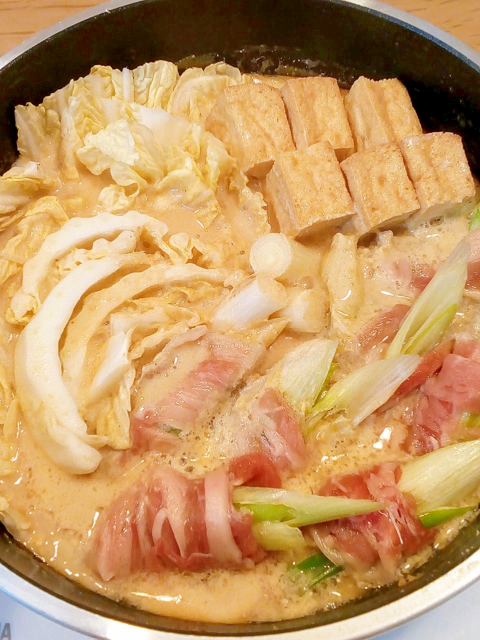 ♪肉巻きねぎが主役♡ごま味噌豆乳鍋♪