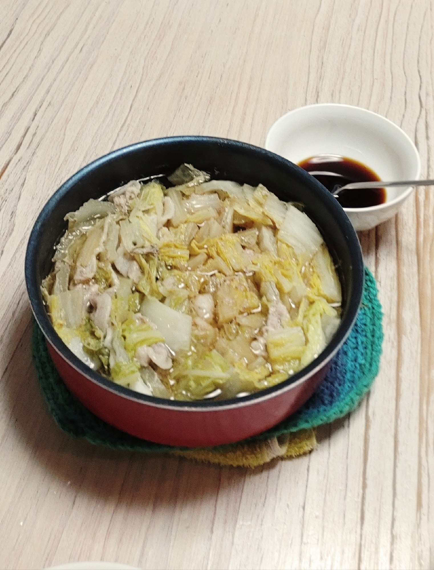 切って煮るだけ♡白菜と豚肉の重ね蒸し