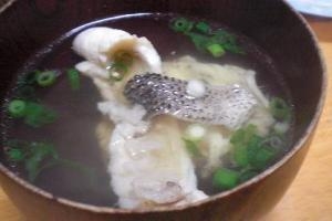 アラも美味しい スズキのアラのお吸い物 レシピ 作り方 By ひろりん１１０６ 楽天レシピ