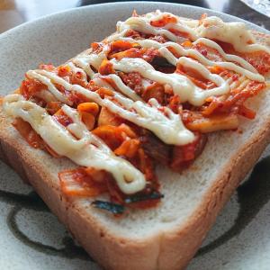 豚キムチのせ食パン レシピ 作り方 By 水木金 楽天レシピ