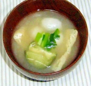 里芋 茄子 油揚げの味噌汁 レシピ 作り方 By Amago019 楽天レシピ