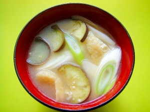 茄子と油揚げ長ネギの味噌汁 レシピ 作り方 By Mint74 楽天レシピ
