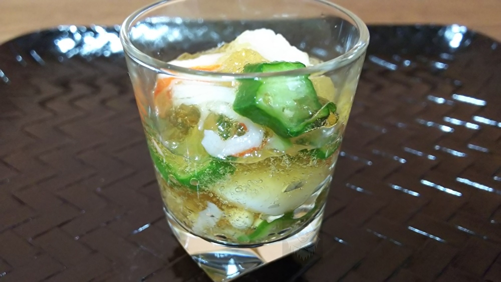おつまみや前菜に！めんつゆの和風ジュレ和え