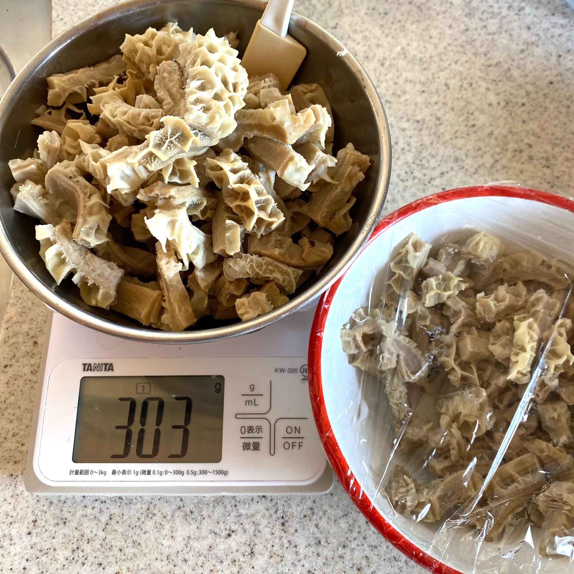 【牛の胃袋は4つある】ハチノスの下ゆで方法