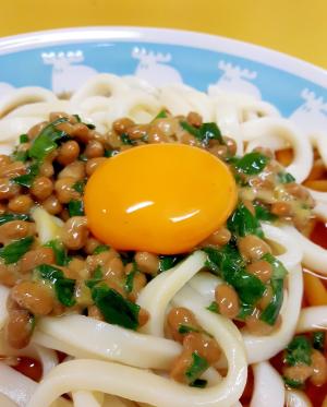 簡単ヘルシー 子供が喜ぶ納豆ニラ玉うどん レシピ 作り方 By Acchan66 楽天レシピ