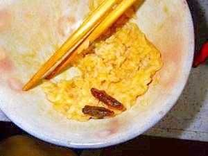 一人暮らしの蜂の子をトッピングした卵かけご飯 レシピ 作り方 By ピヨ採る 大抵 楽天レシピ