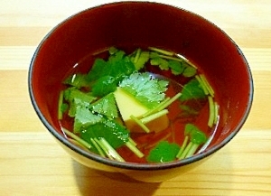 卵豆腐と三つ葉のお吸い物 レシピ 作り方 By 花ソレイユ 楽天レシピ