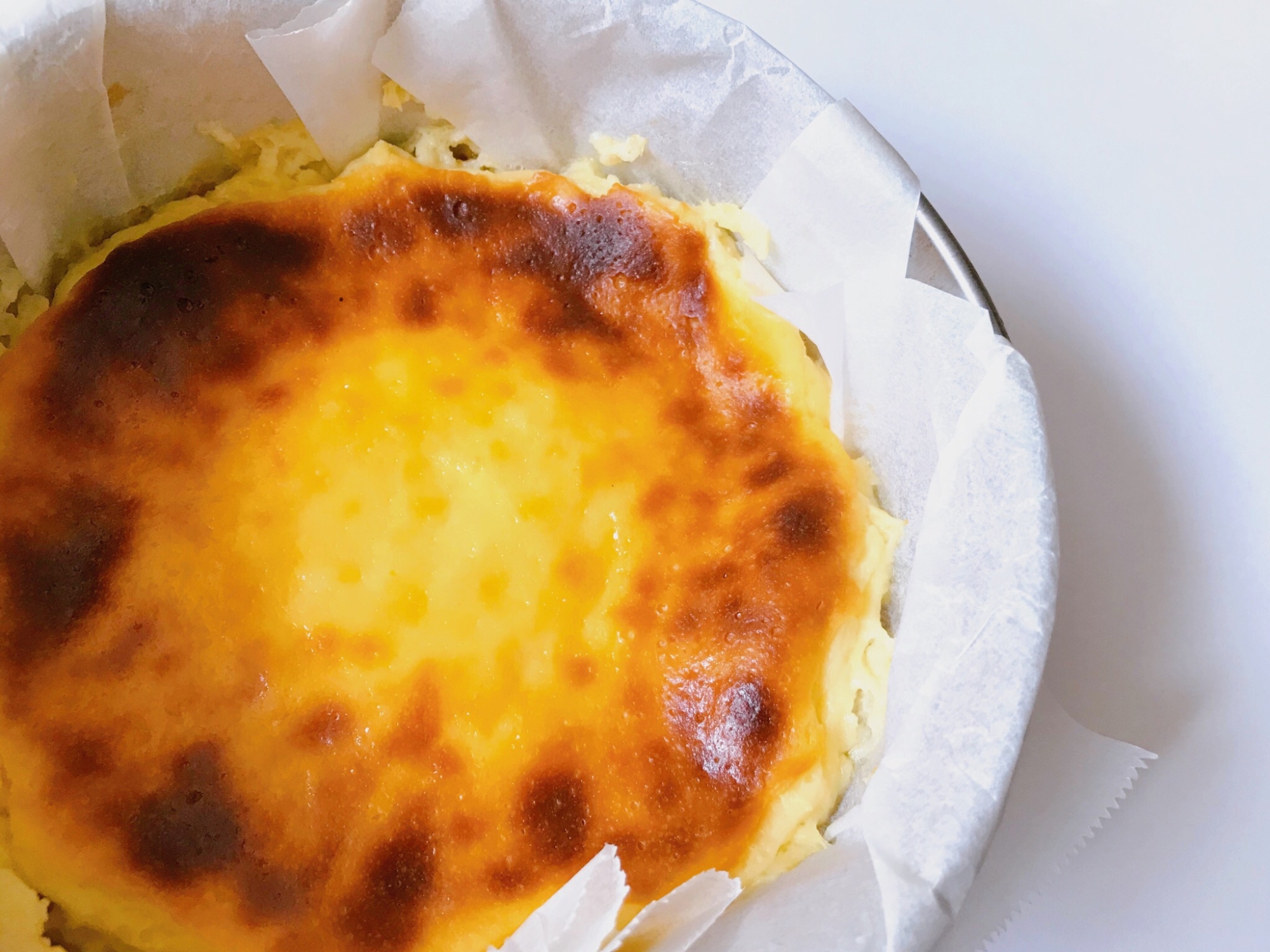 ヨーグルトで！クリチなしの簡単バスク風チーズケーキ