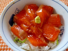 サーモン丼