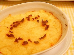 ふわふわポテトのアンチョビグラタン