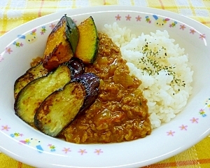 夏のキーマカレー なすとかぼちゃの焼き野菜添え レシピ 作り方 By ゆず茶55 楽天レシピ