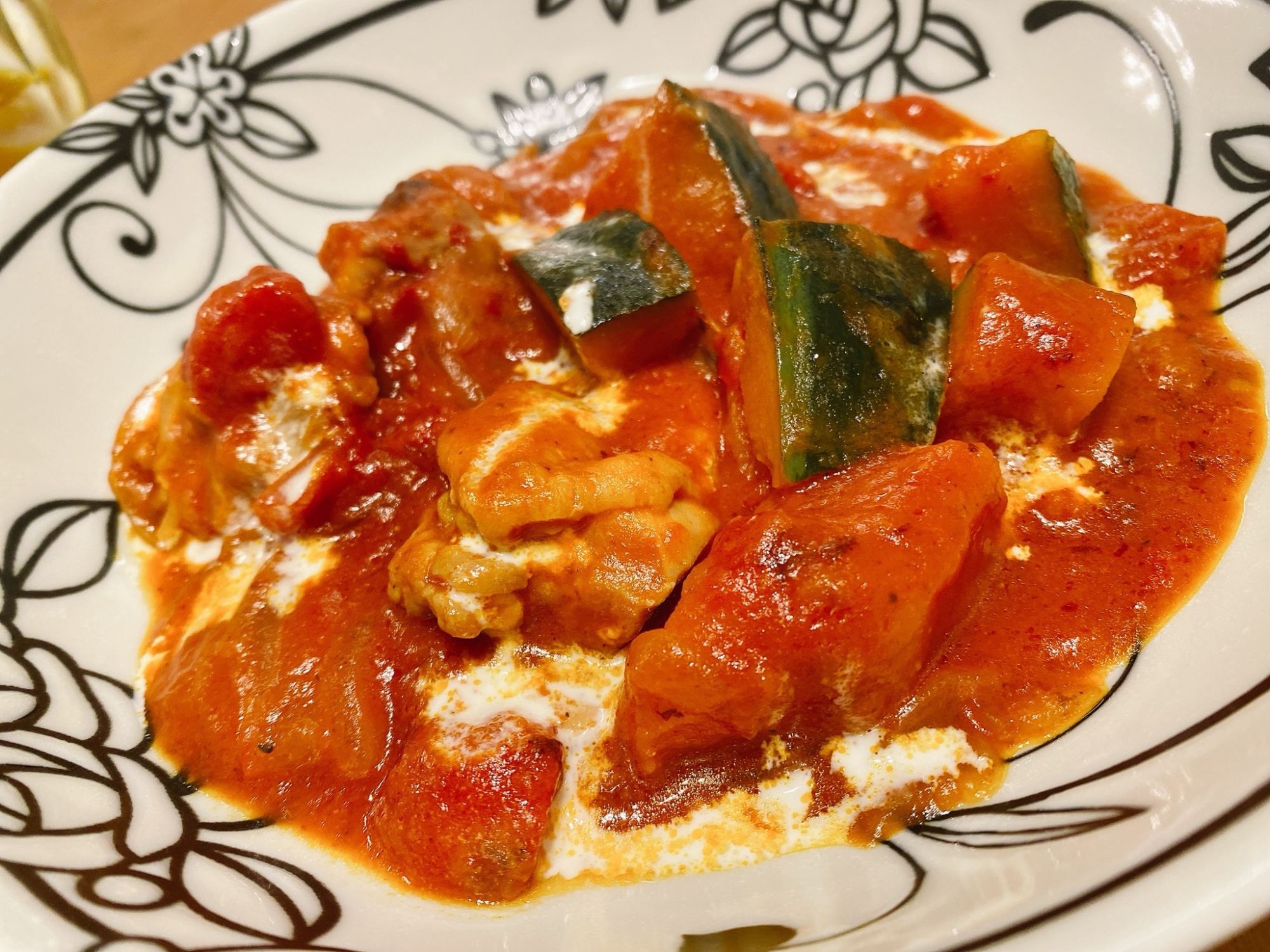 チキンとカボチャのまろやかトマトクリーム煮